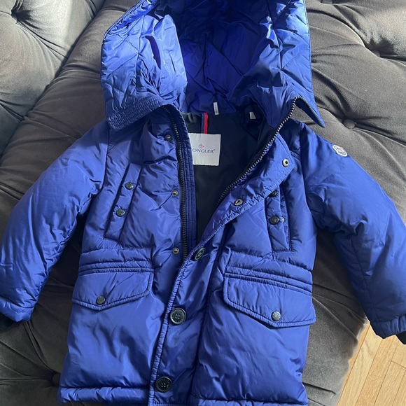 ❄️Moncler Kids Jacket size 4 - Picture 2 of 3